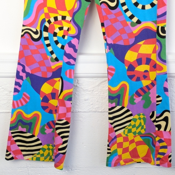 Nooworks • Cropped Kick Flares In Party Time - Picture 4 of 7